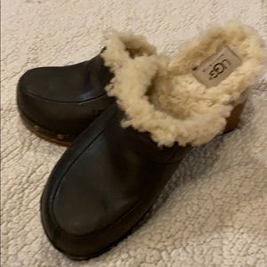 Slip on leather/ faux sheep skin sandal